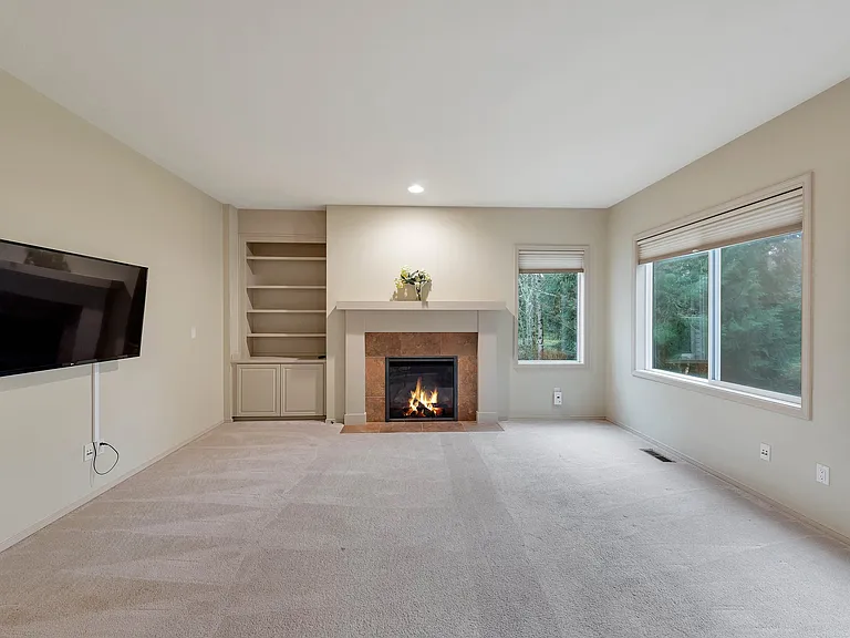 9611 213th Ave NE — Photo 4