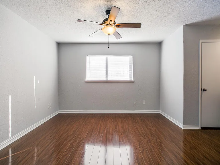 5424 Buckner Ct — Photo 9
