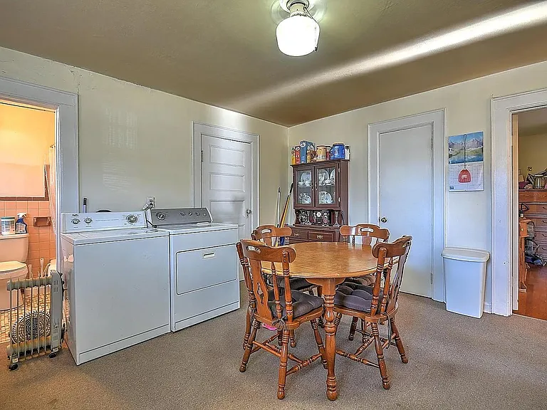 1125 Windsor Ave #1 — Photo 7
