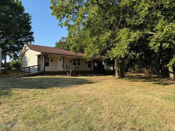 19902 Fir Rd, Joplin, MO 64801
