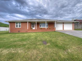245 Stalling Ln, Erwin, TN 37650