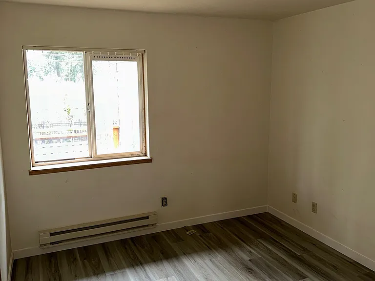 Rockwood Park Apartments — Photo 14