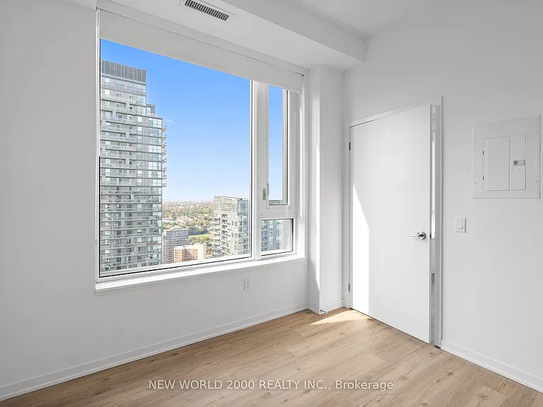 101 Roehampton Ave #3809 — Photo 21
