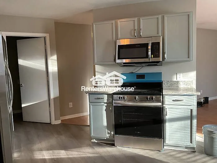 3107 Meadow Knoll Dr — Photo 3