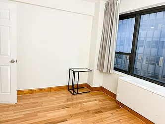 Rented by New York Cosmopolitan Realty