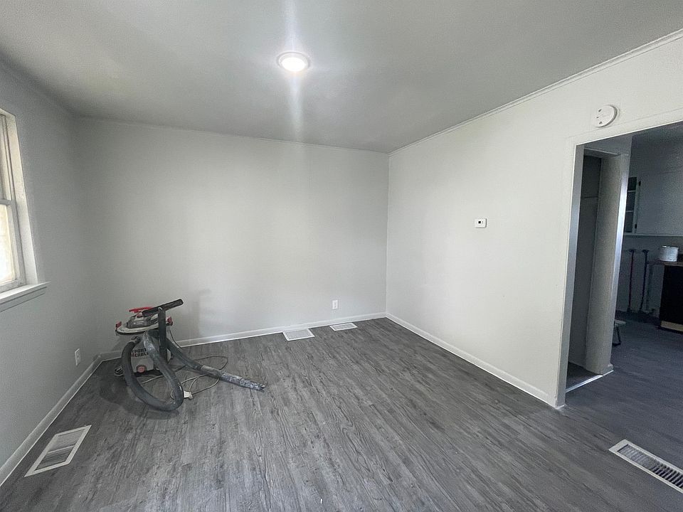 1st image of 50 Rochester St