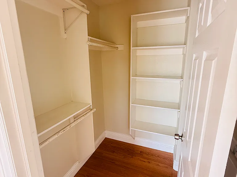 walk in closet