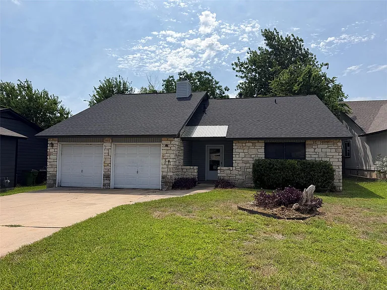 1503 Windsong Trl — Photo 3