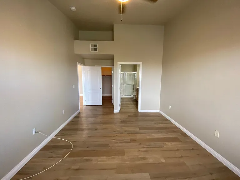 3504 Desert Cliff St #202 — Photo 8