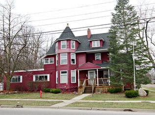 700 S Adelaide St, Fenton, MI 48430