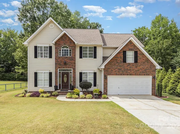 4731 Asherton Pl NW, Concord, NC 28027