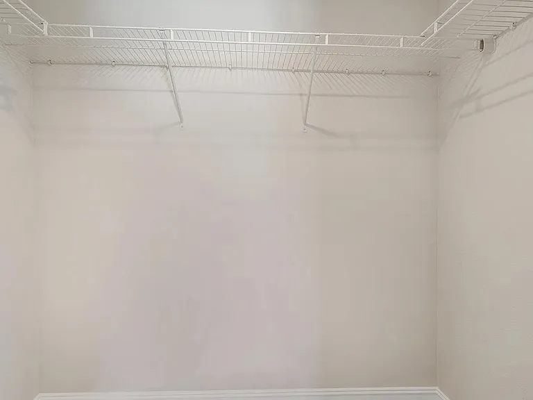 1805 Riverside Dr — Photo 32