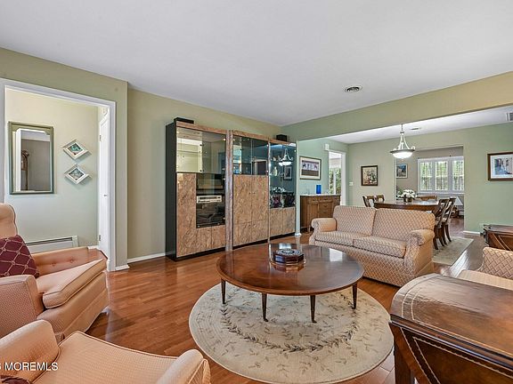 5th image of 30 Whitmore Drive