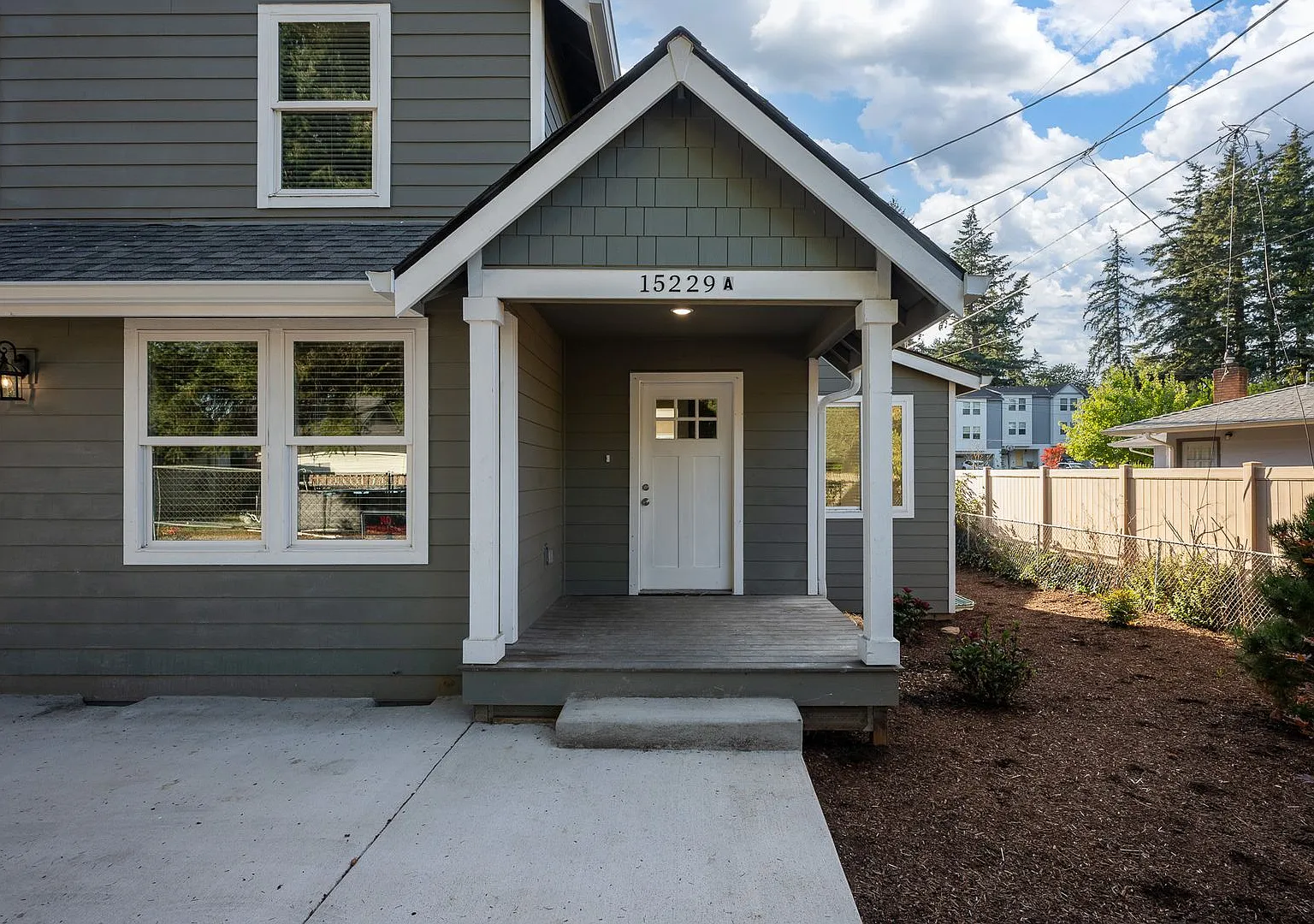 Burnside 1 — Photo 1