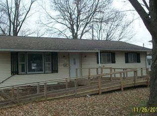 216 W Fleming St, Watseka, IL 60970