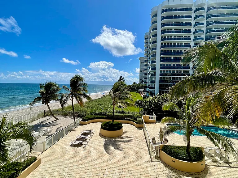 310 S Ocean Blvd #305 — Photo 8