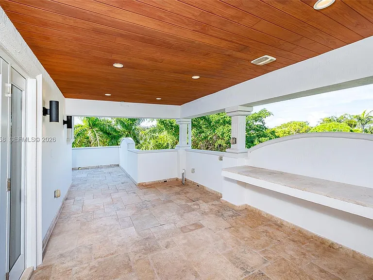 541 S Mashta Dr — Photo 18