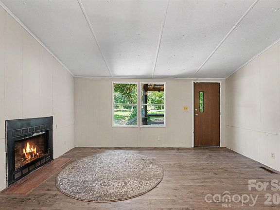3rd image of 4653 Dick Wilson Rd