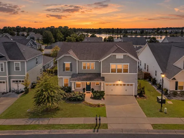 405 Ambergate Ln, Moncks Corner, SC 29461