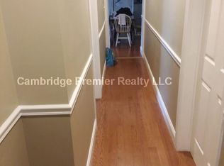 13 Montgomery St #1, Cambridge, MA 02140