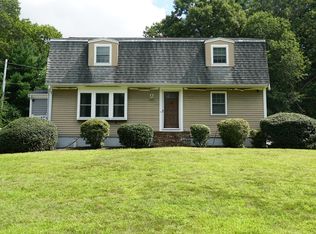492 Kingman St, Taunton, MA 02780