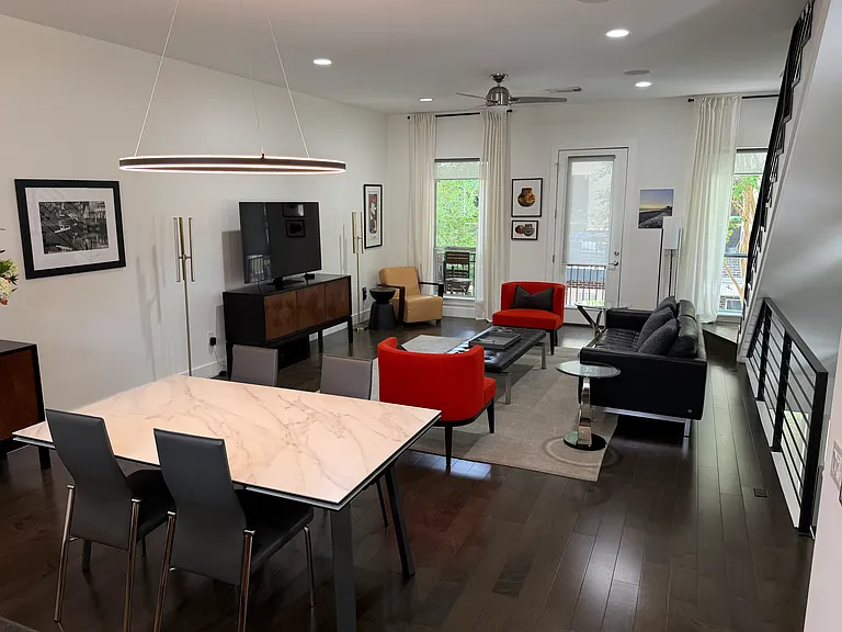 1205 Kinney Ave #1205G — Photo 4