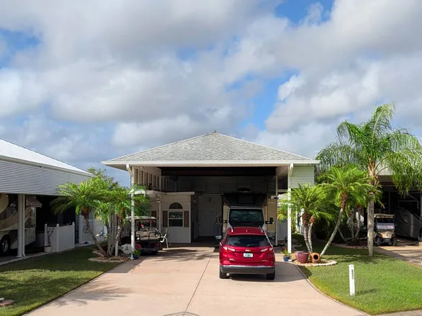 850 Plantation Dr, Titusville, FL 32780