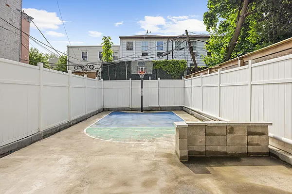 Rented by Corcoran | media 6