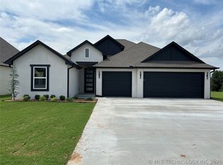 2063 E 129th Pl S, Jenks, OK 74037