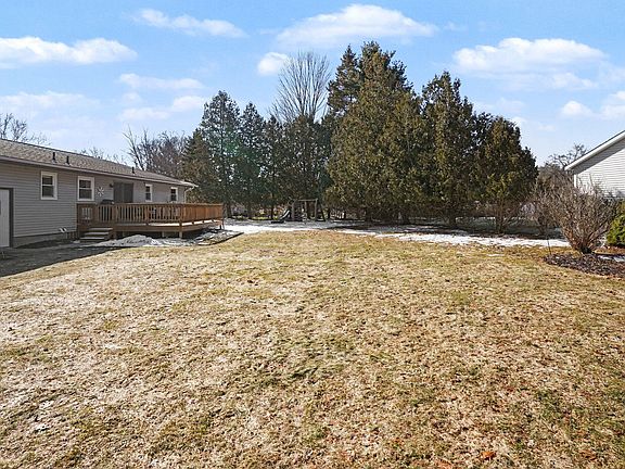 4th image of 230 W Byron Rd