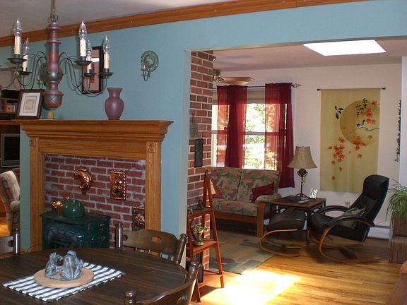 Cast iron gas heater - decorative & functional