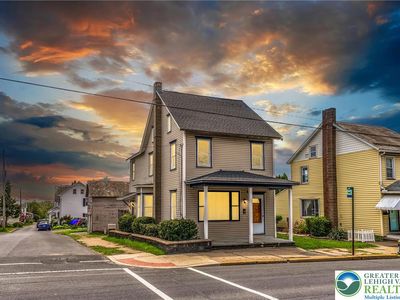 202 W Pennsylvania Ave, Pen Argyl, PA, 18072