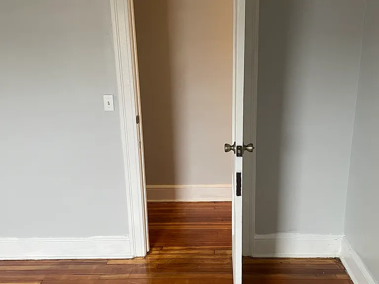 67-69 Sisson St #2 — Photo 8
