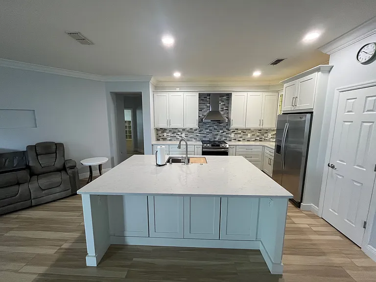 10220 Malpas Point — Photo 5