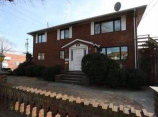 1335 Rosser Ave, Elmont, NY 11003