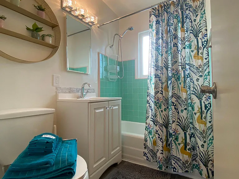 4556 Bond St #2 — Photo 7