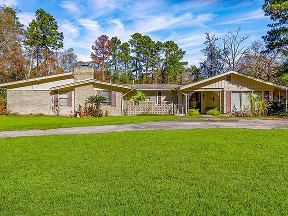 2nd image of 433 W Laurelia Rd