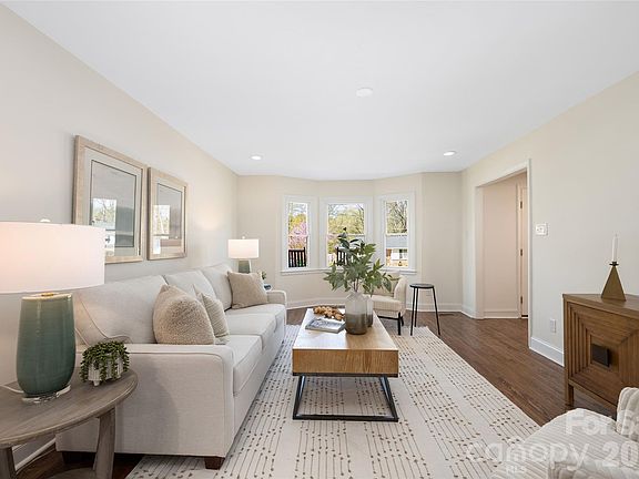 5th image of 3512 Donovan Pl