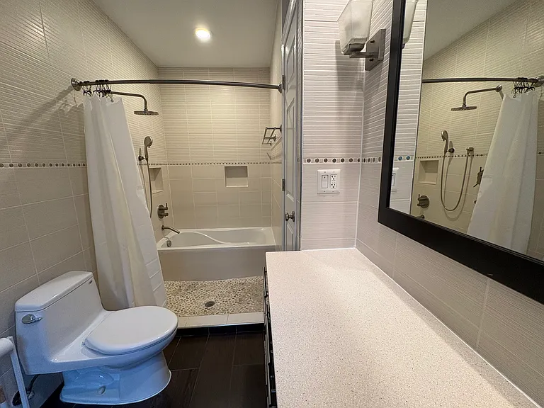 1424 S St NW — Photo 17