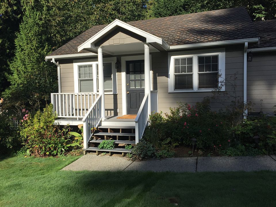 Front of cottage