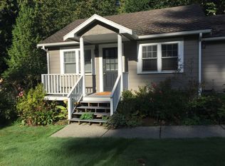 18449 1/2 Ballinger Way NE, Lake Forest Park, WA 98155