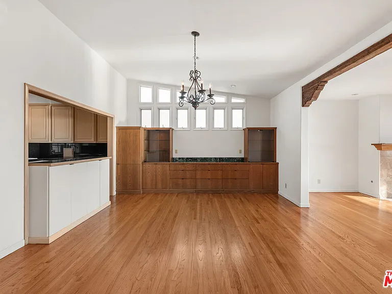 7203 Rindge Ave — Photo 9