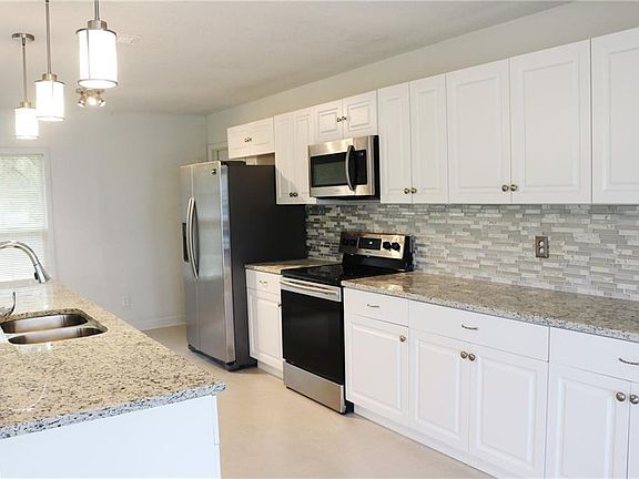 5th image of 16543 Forestlake Dr