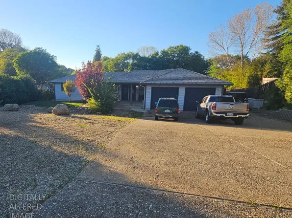 2442 Huckleberry Ln, Valley Springs, CA 95252