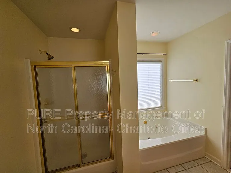 151 Woodfern Pl — Photo 18