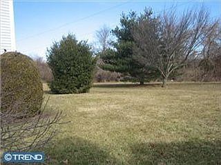 3rd image of 22 Everett Dr
