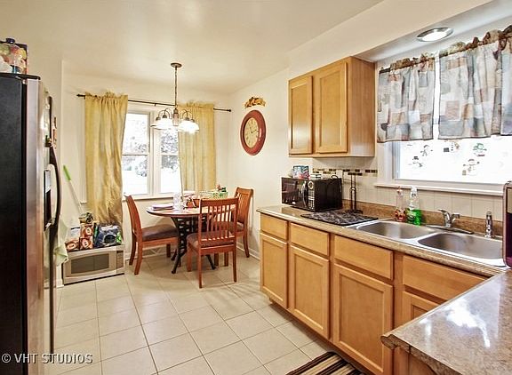 2nd image of 2321 Elizabeth Ave