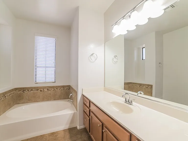 2302 W Jake Hvn — Photo 13