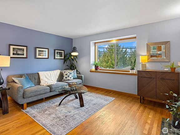 3rd image of 4312 SW Spokane Street