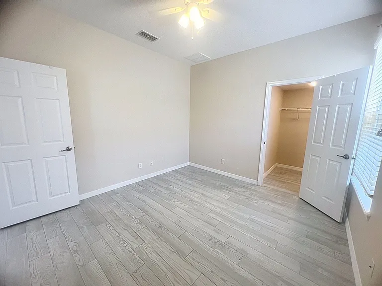 1476 Lexington Ave — Photo 24
